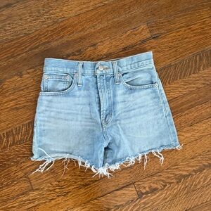 Madewell “The Perfect Short” Denim Jean Shorts – Size 24 – Excellent Condition
